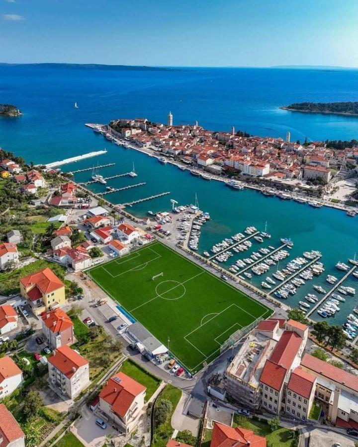 Kuca Carmen Hotell Rab Town Exteriör bild